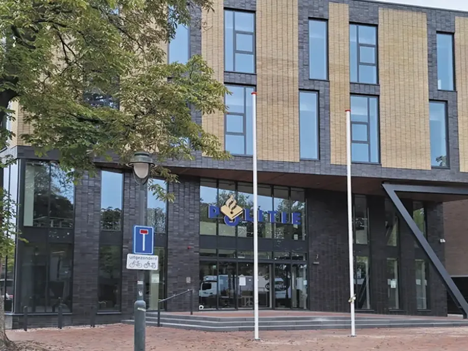 2242038 Stout 16-01 1200x67 Web