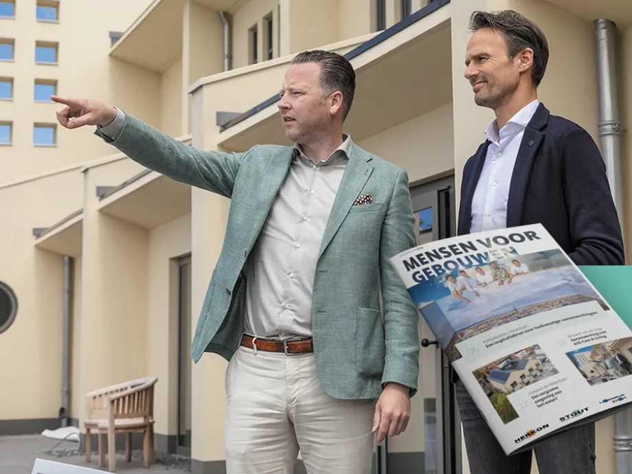 2250331 Stout BS001 Web