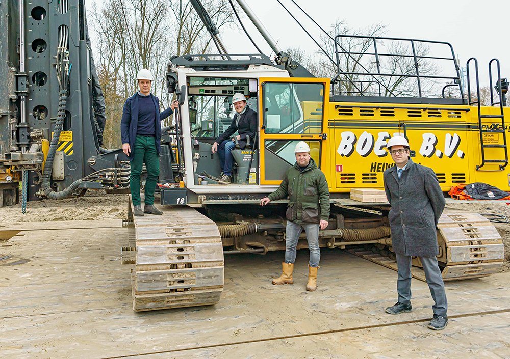 Eerste paal Nachtegaalstraat (2)