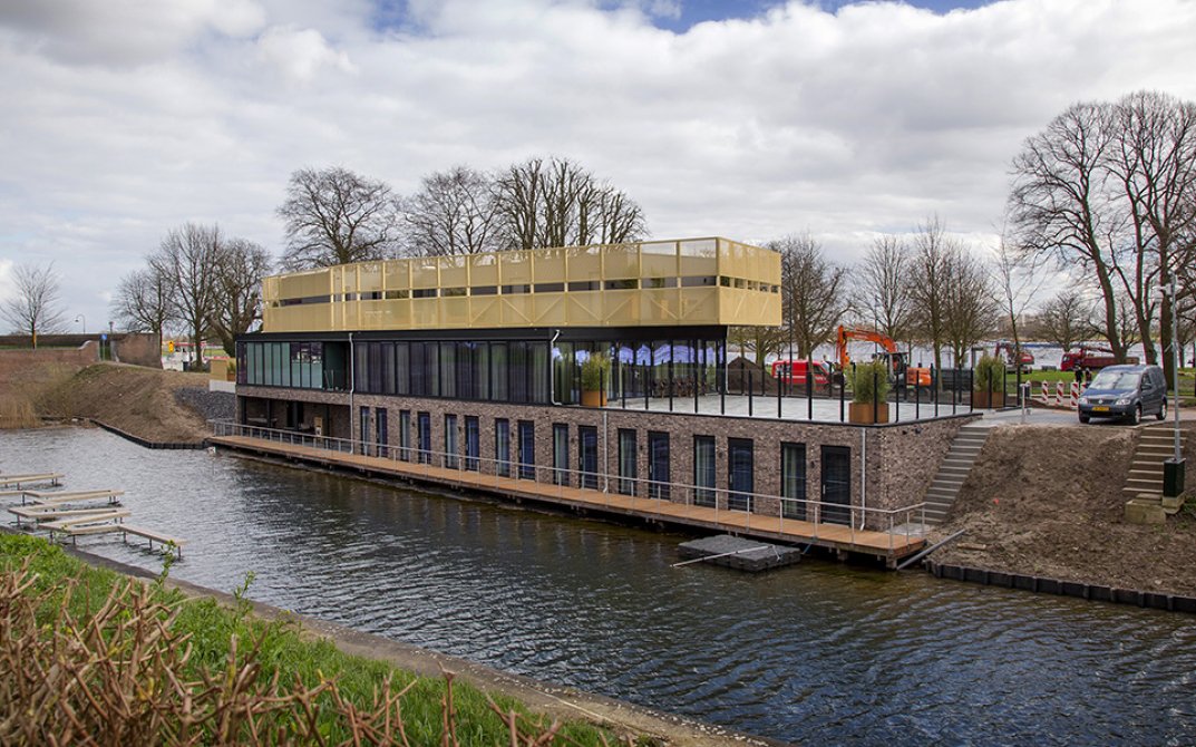 hotel-buiten-de-waterpoortbouwonderneming-stout1-1