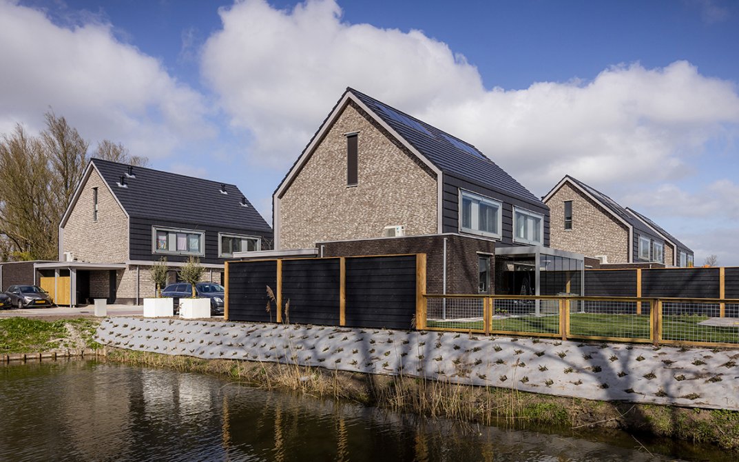 waterwonen-schelluinenbouwonderneming-stout2-1